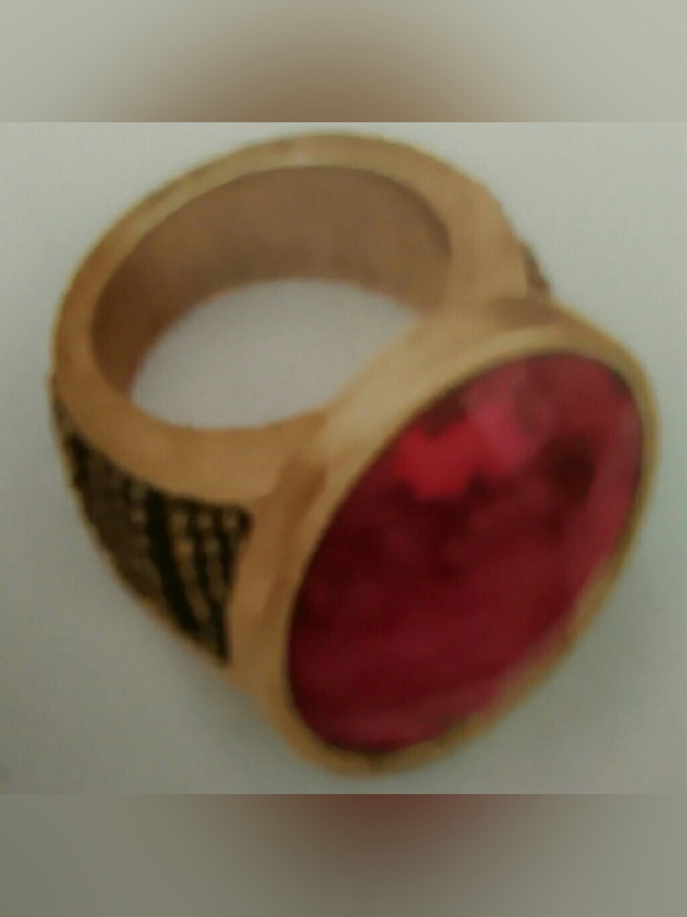 Lia Sophia Jupiter Ring EUC size 8 retired large statement antique gold tone vtg